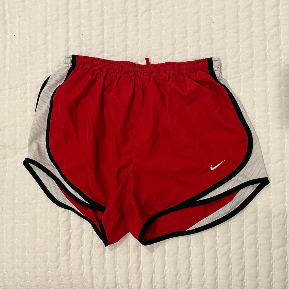 Small Nike Women's Dry Tempo Shorts red and white